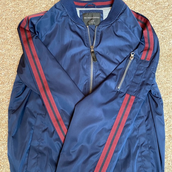 Cool navel blue with red stripes jacket - Picture 4 of 4